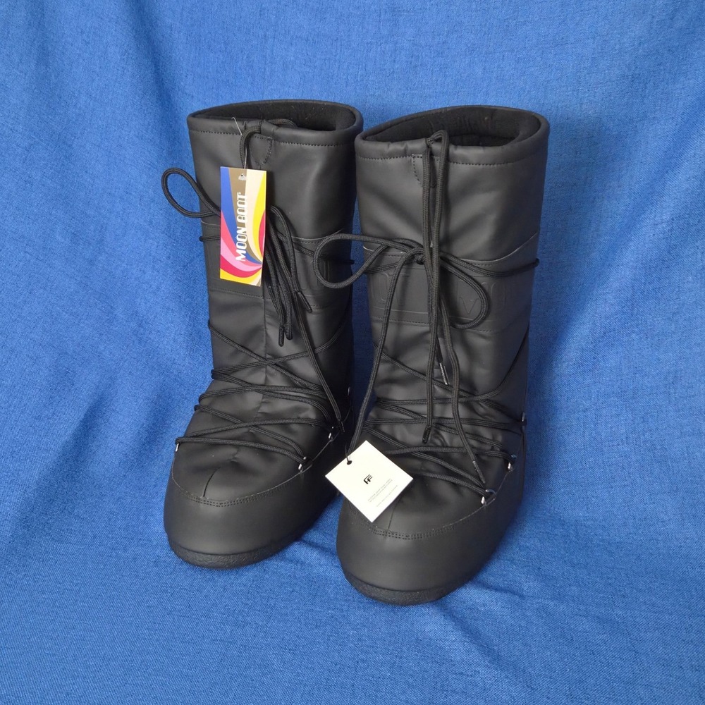 NWT Moon Boot Icon Black Matte Rubber Boots EU 42-44 Mens 9-10.5/Womens 10-11.5
